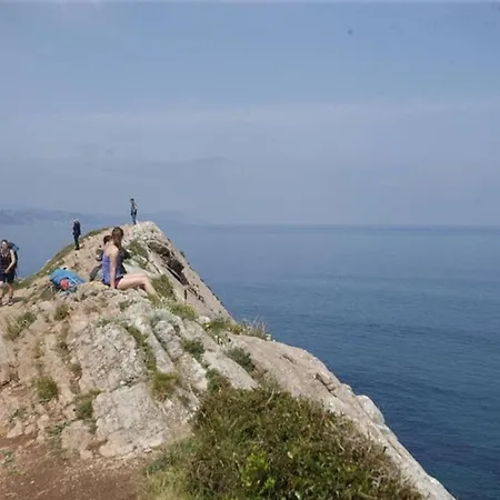 Costa Ii Con Parking Exterior Comunitario Y Parking Privado En El Centro Zumaia